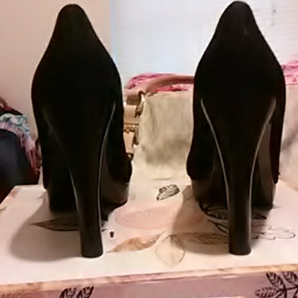 Michael Kors Vero Cuoio Suede and Leather heels - Picture 8 of 8